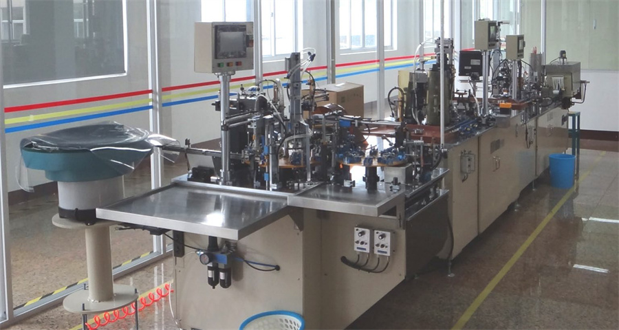 自动铆接、组立、套管